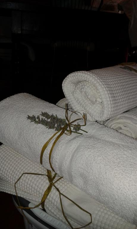 Agriturismo "La Rosa Canina" Bed & Breakfast Lerici Ngoại thất bức ảnh